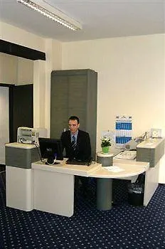 Pension Alpha - Frankfurt City Central Station Frankfurt am Main Németország