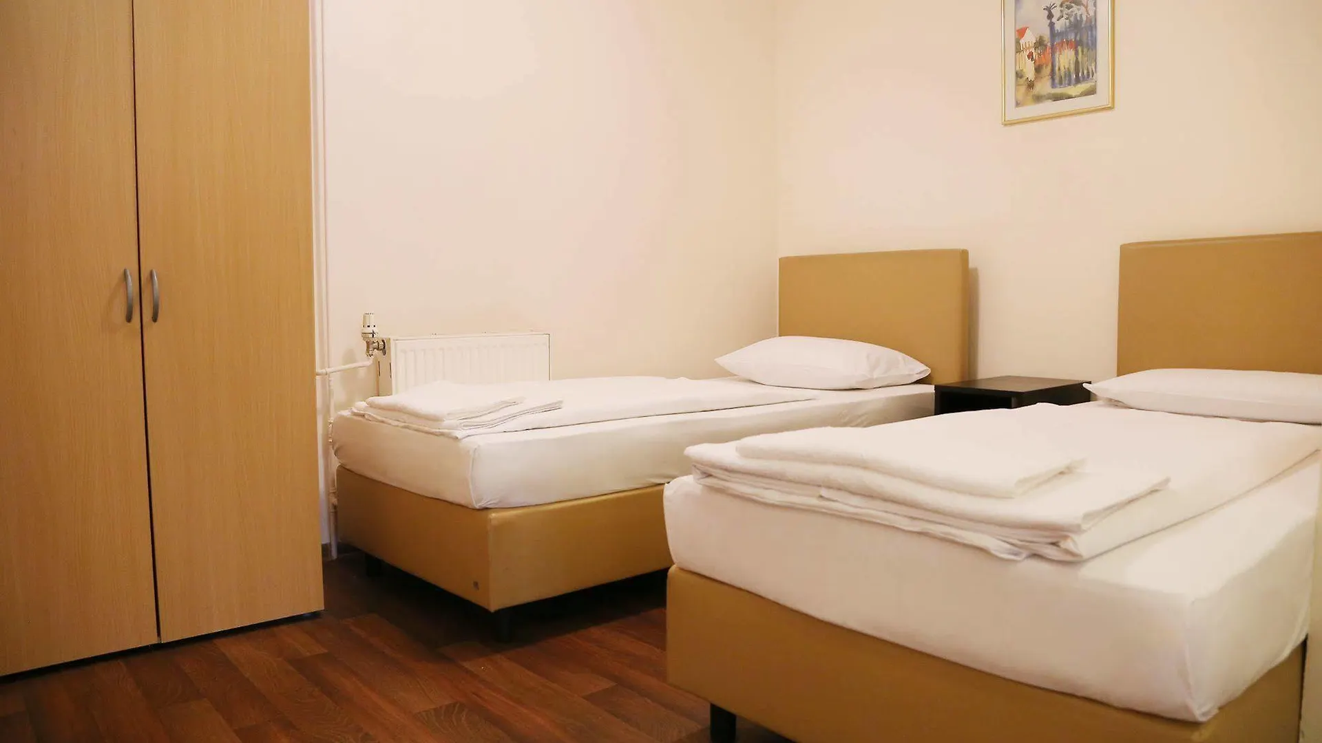 Vendégház Pension Alpha - Frankfurt City Central Station Frankfurt am Main
